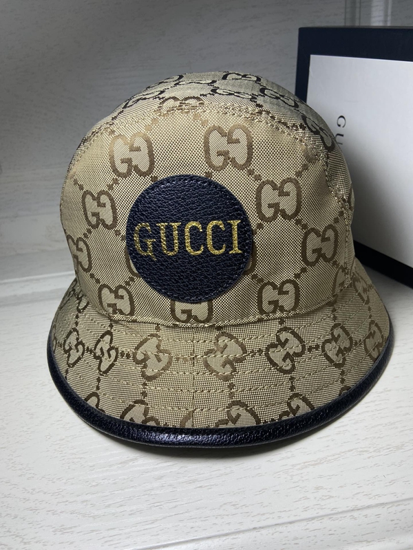 ブランド帽子背面デザイン